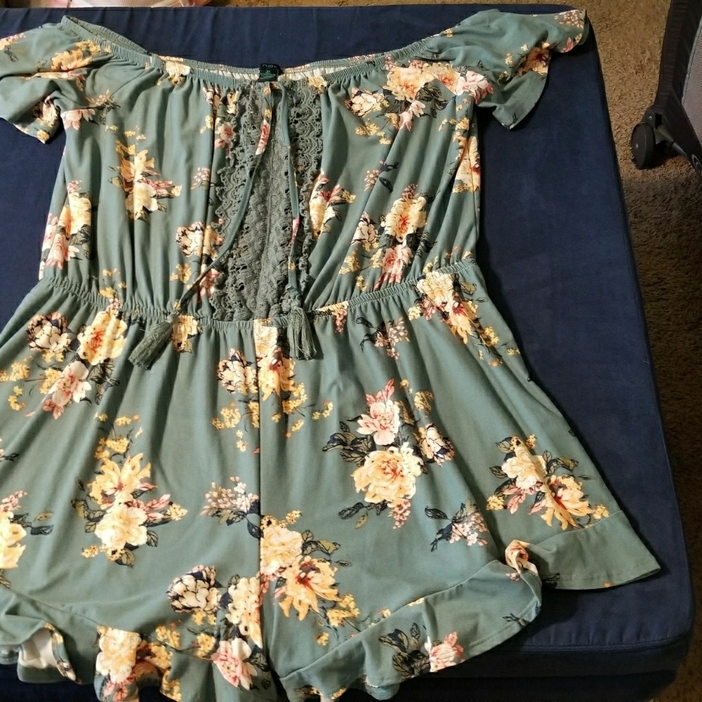 Rue 21 romper
